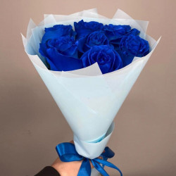 Букет из 7 синих роз